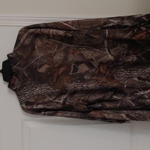 Realtree Hardwoods Outfitters Ridge Hunting Gear. Long Sleeve Hunting Shirt. XL.